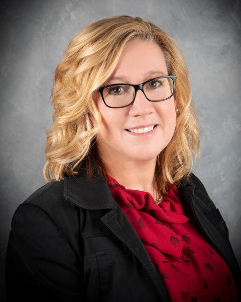 headshot of Jennifer Murray